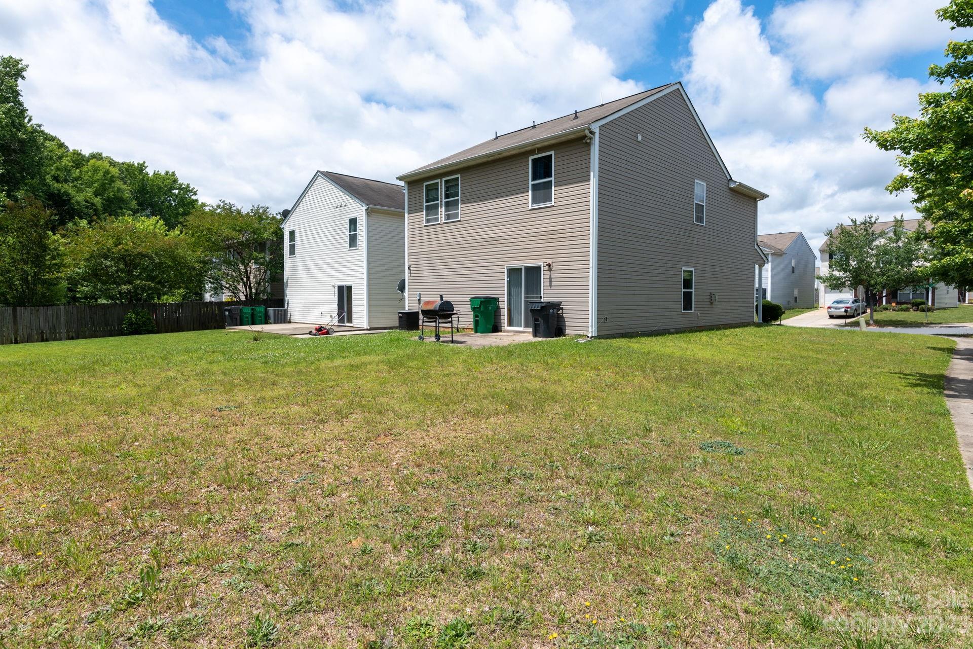8954 Chalkstone Road Charlotte, NC 28216 - Photo 31 of 36 Gallery Image 31