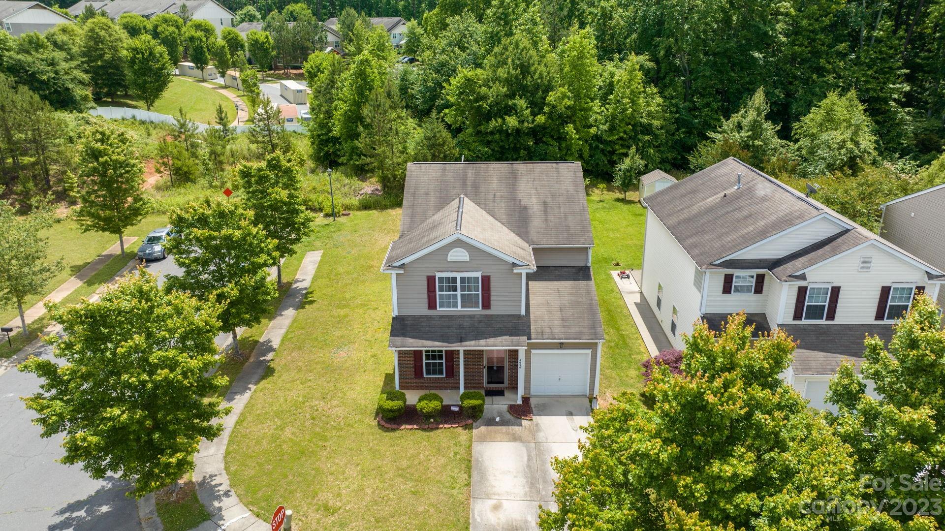 8954 Chalkstone Road Charlotte, NC 28216 - Photo 35 of 36 Gallery Image 35