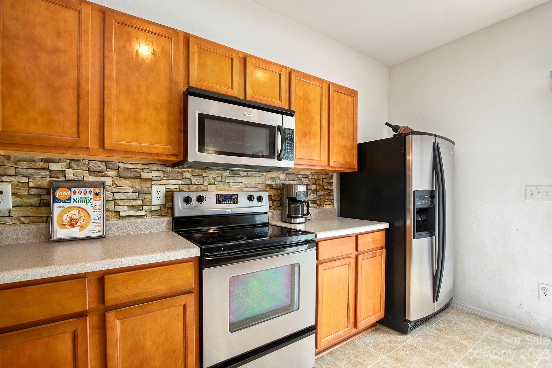 8954 Chalkstone Road Charlotte, NC 28216 - Photo 9 of 36 Gallery Image 9