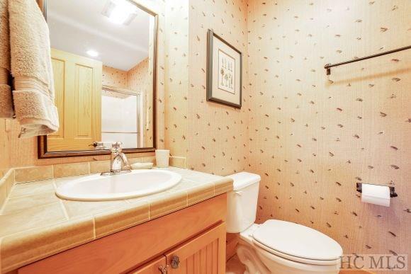 207 B Rendezvous Ridge, Unit B Cashiers, NC 28717 - Photo 14 of 15 Gallery Image 14