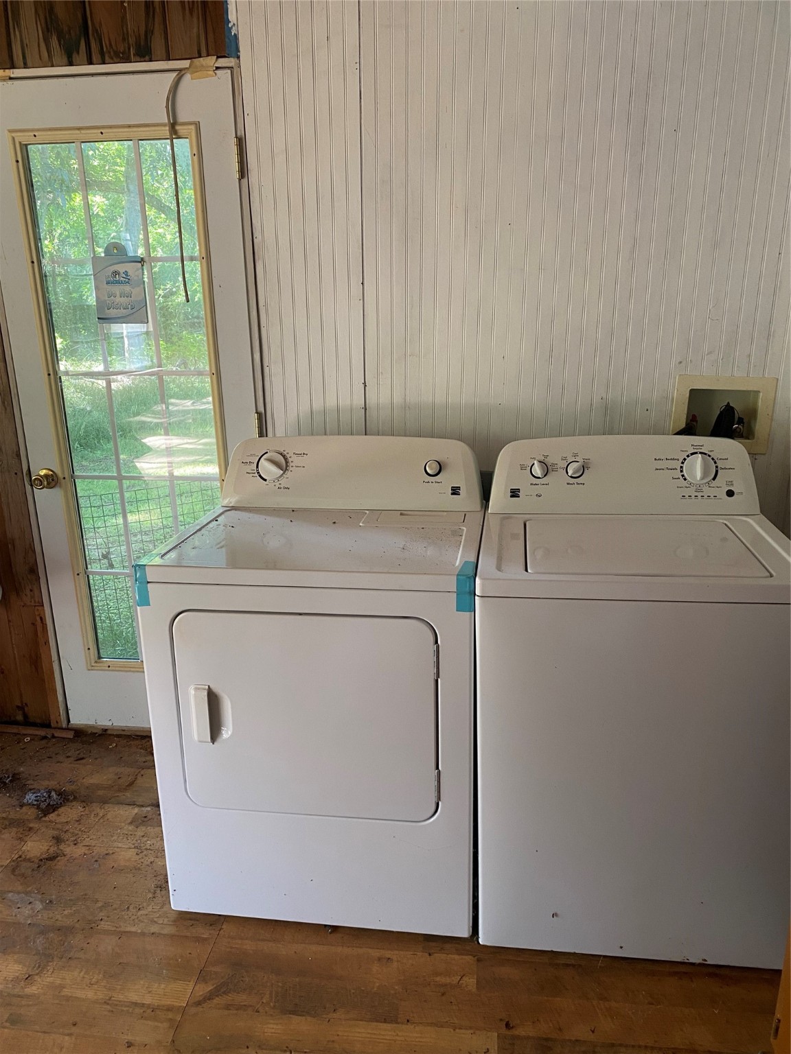 2511 Hartwell Road Brookshire, TX 77423 - Photo 8 of 40 a utility room with dryer and washer