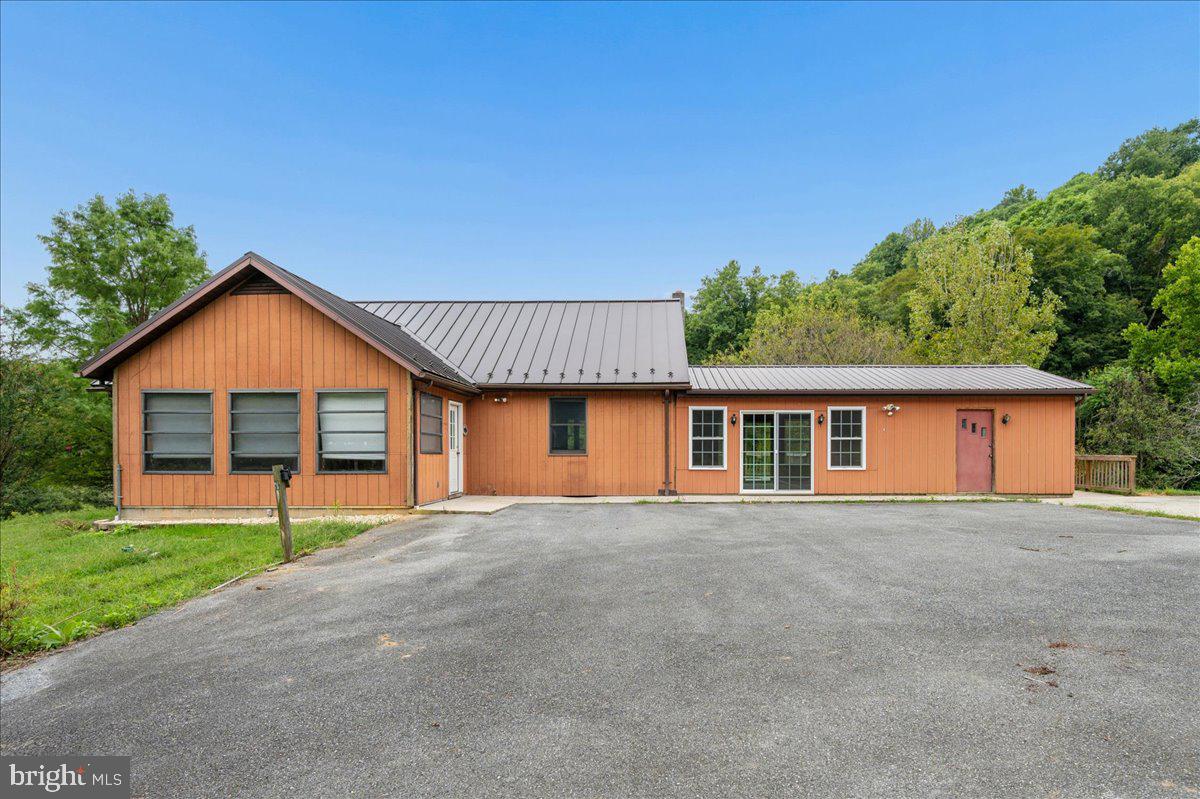 3446 Deneen Road Hancock, MD 21750 - Photo 5 of 118 Gallery Image 5