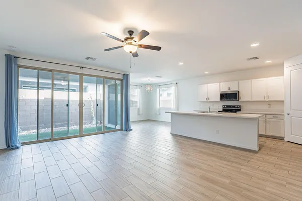 $2,395 | 9258 East Static Avenue, Mesa, AZ 85212