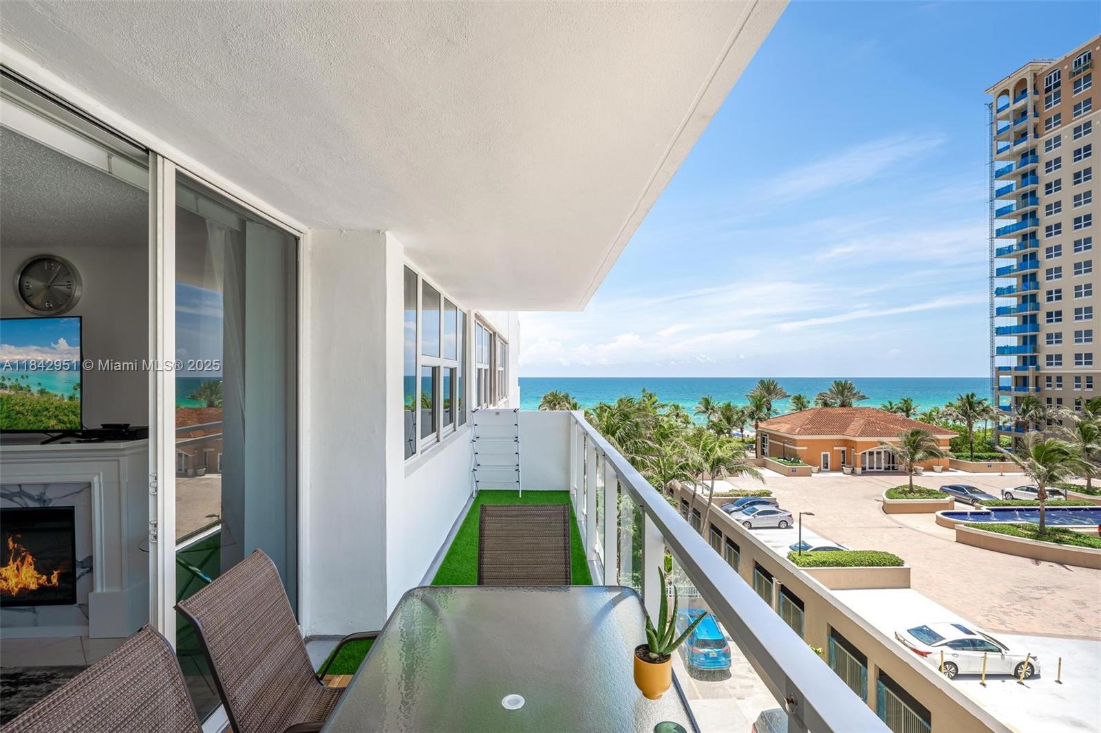 Oceanside Hallandale Beach, FL 33009 - Photo 12 of 33