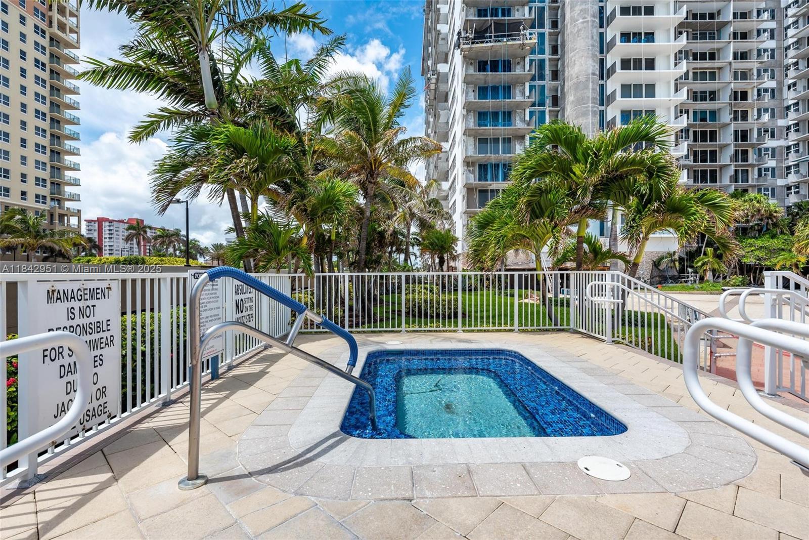 Oceanside Hallandale Beach, FL 33009 - Photo 23 of 33
