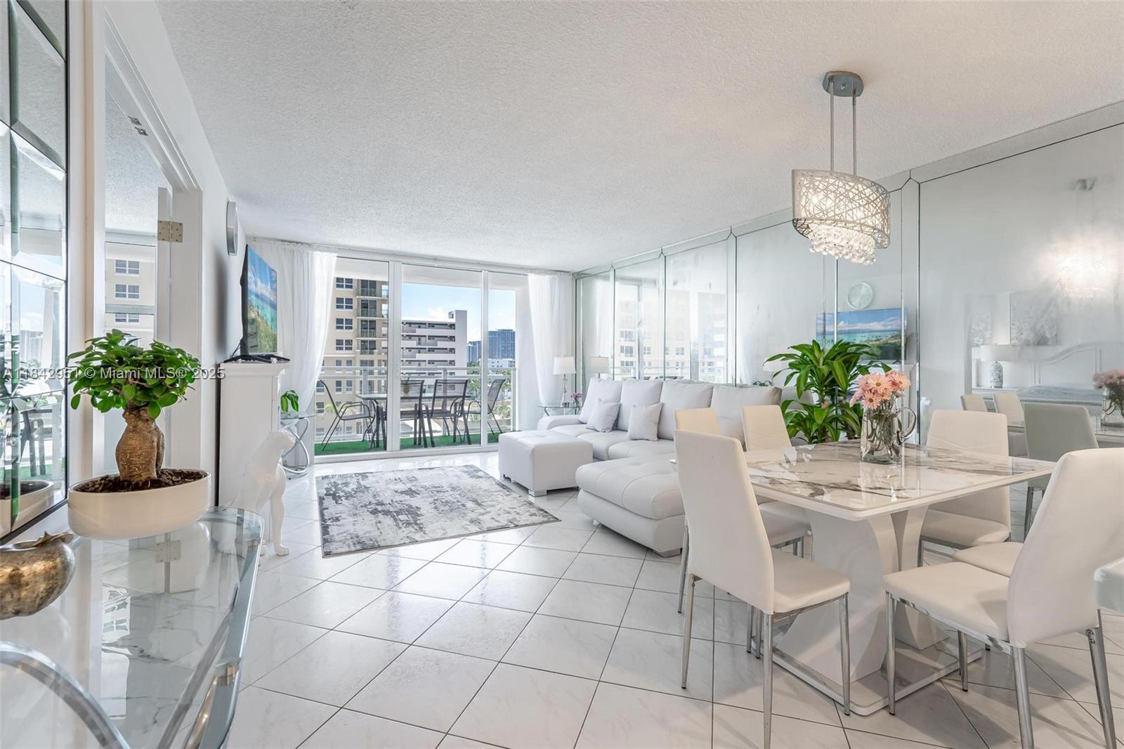 Oceanside Hallandale Beach, FL 33009 - Photo 6 of 33