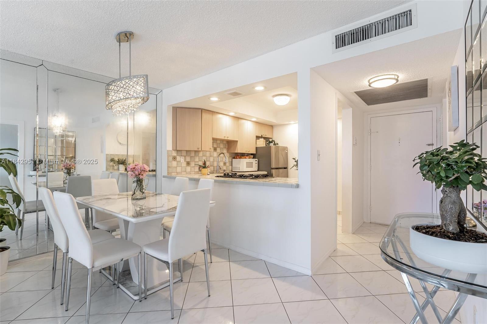 Oceanside Hallandale Beach, FL 33009 - Photo 7 of 33