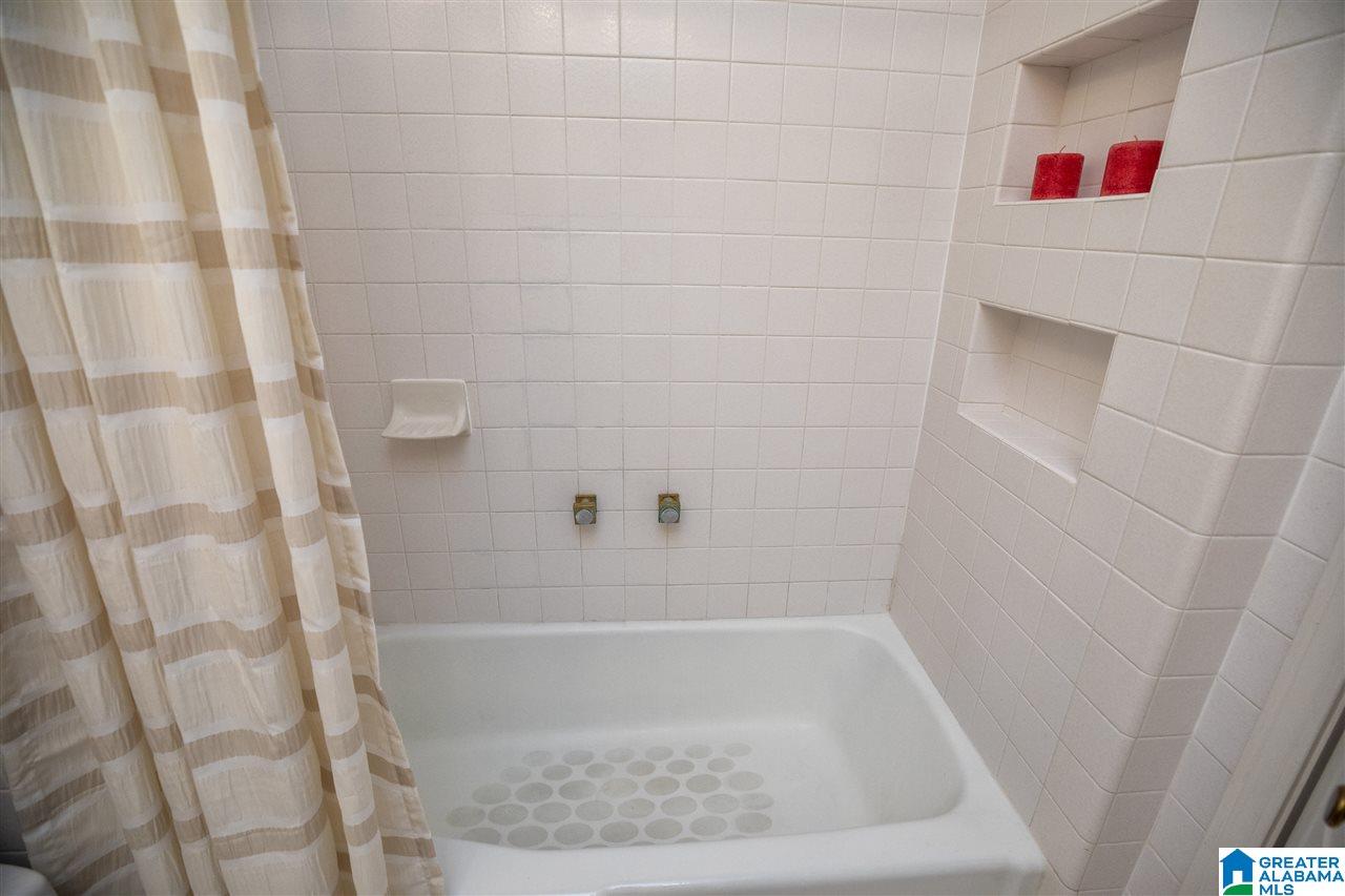 4041 Cliff Road Birmingham, AL 35222 - Photo 35 of 46