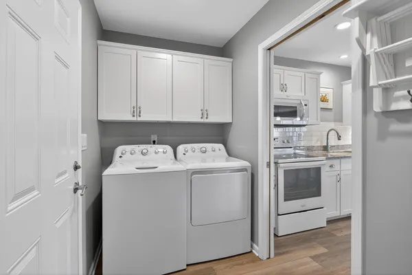 $339,900 | 3690 Terrace Hills Lane, Unit 25, Jackson, MI 49203