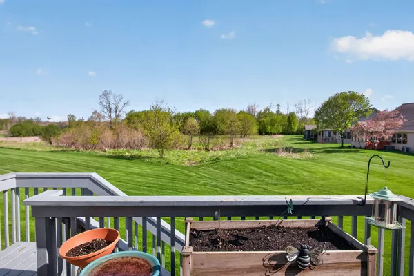 $339,900 | 3690 Terrace Hills Lane, Unit 25, Jackson, MI 49203