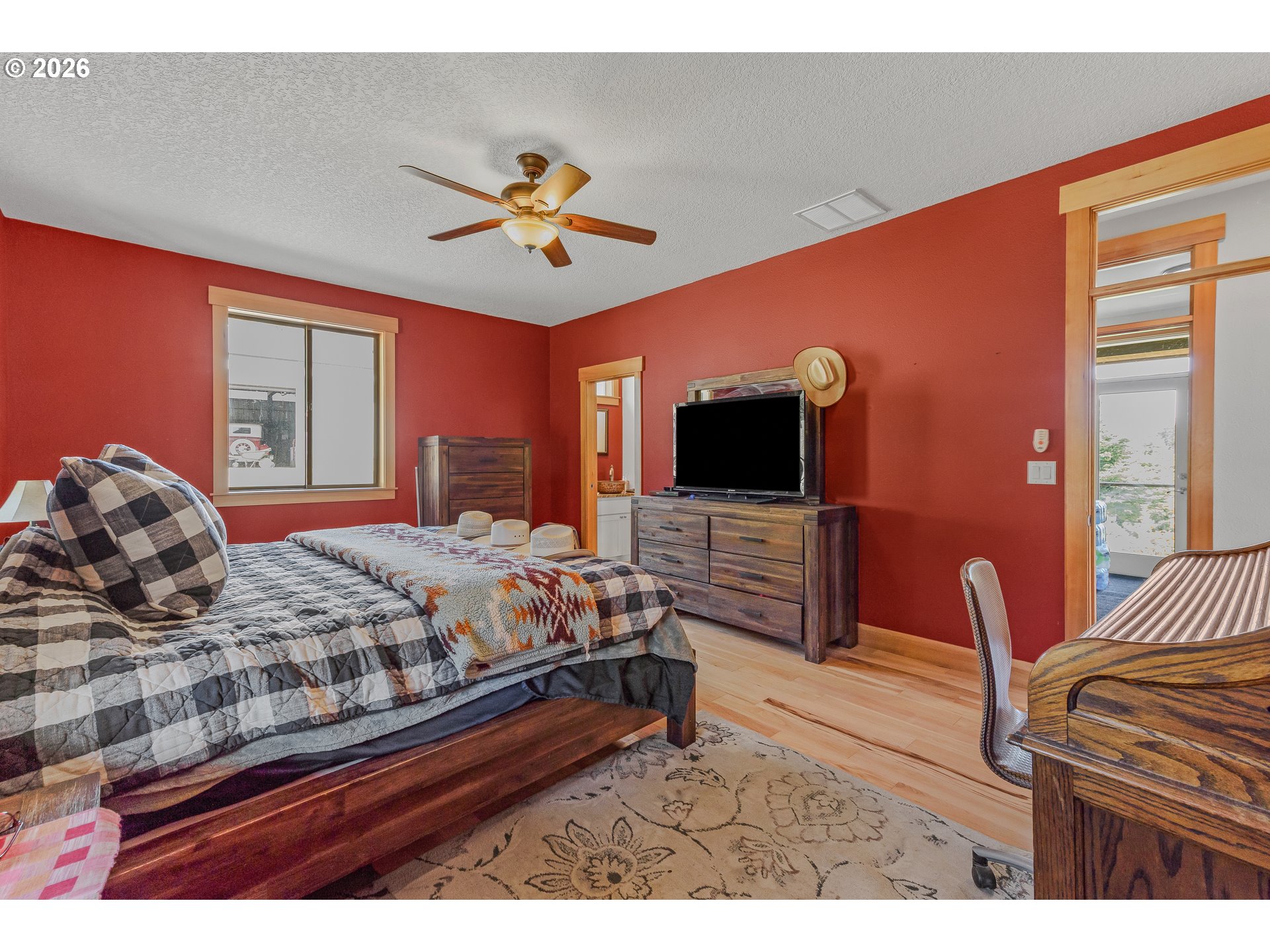29455 Gregory Road Rainier, OR 97048 - Photo 13 of 48 Primary Bedroom