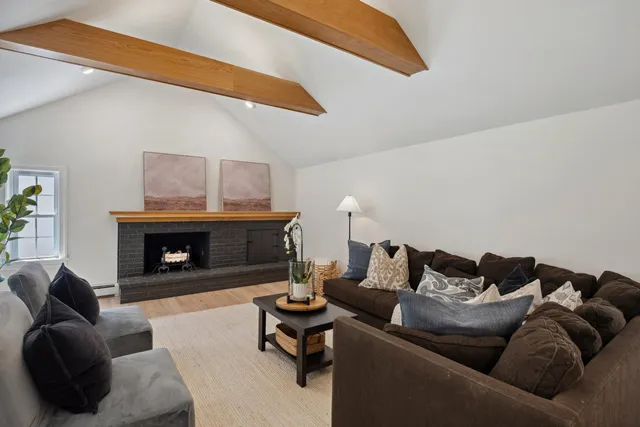 $895,000 | 101 Carl Drive Northeast, Ada, MI 49301