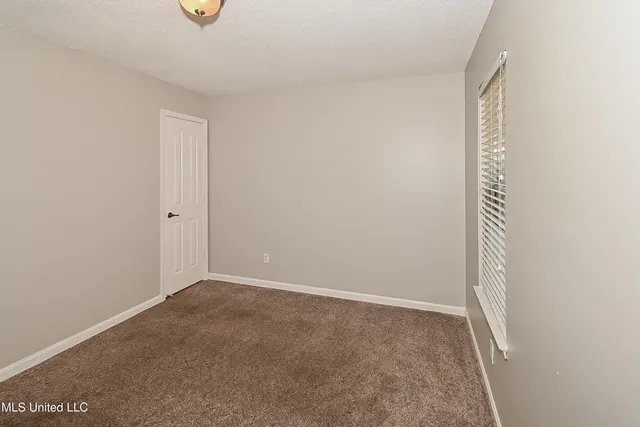 $1,940 | 2743 Olivia Lane, Southaven, MS 38672