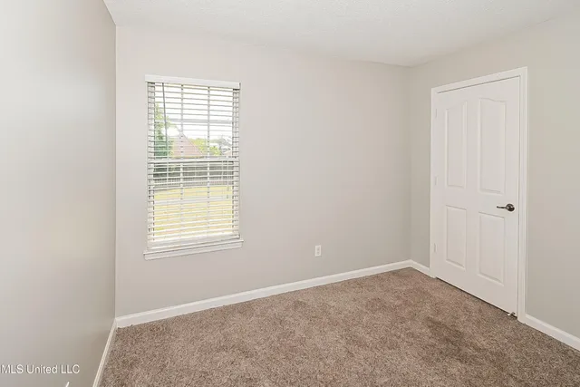 $1,940 | 2743 Olivia Lane, Southaven, MS 38672