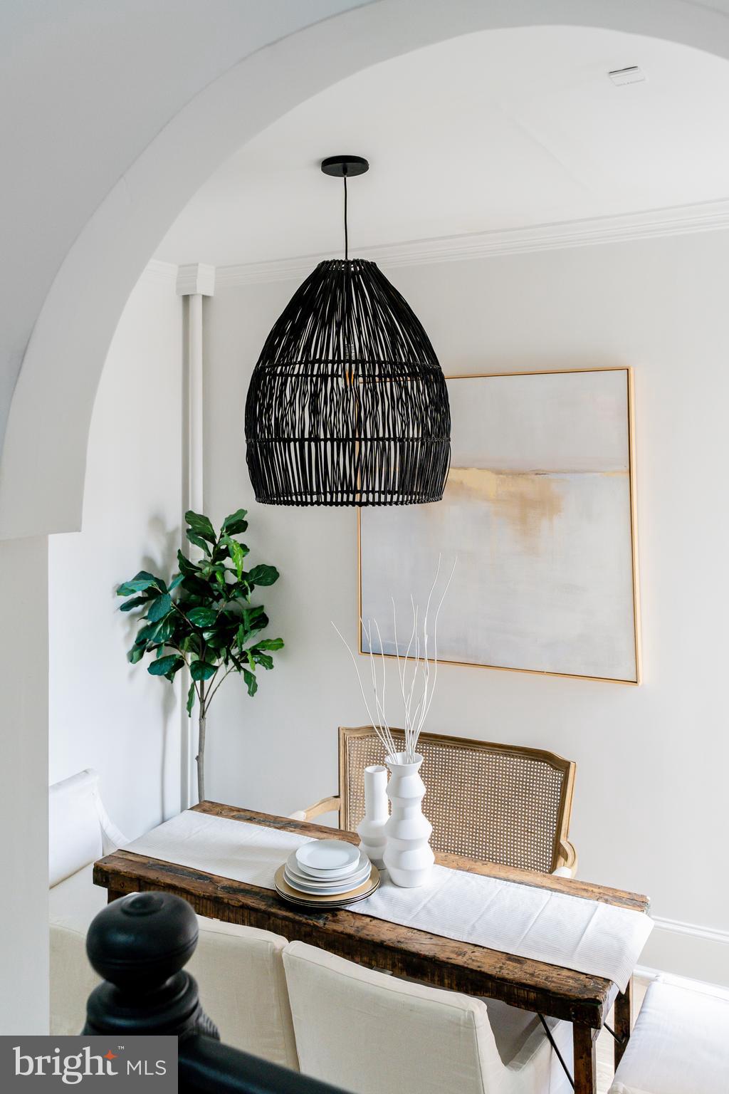 39 S Street Northwest Washington, DC 20001 - Photo 12 of 54 Dining Room Framed by One of Two Archways