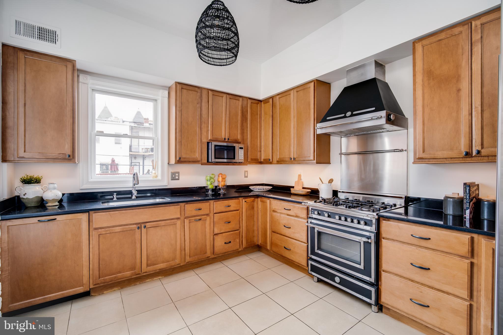 39 S Street Northwest Washington, DC 20001 - Photo 13 of 54 Ample Cabinetry and Incredible Counter Space