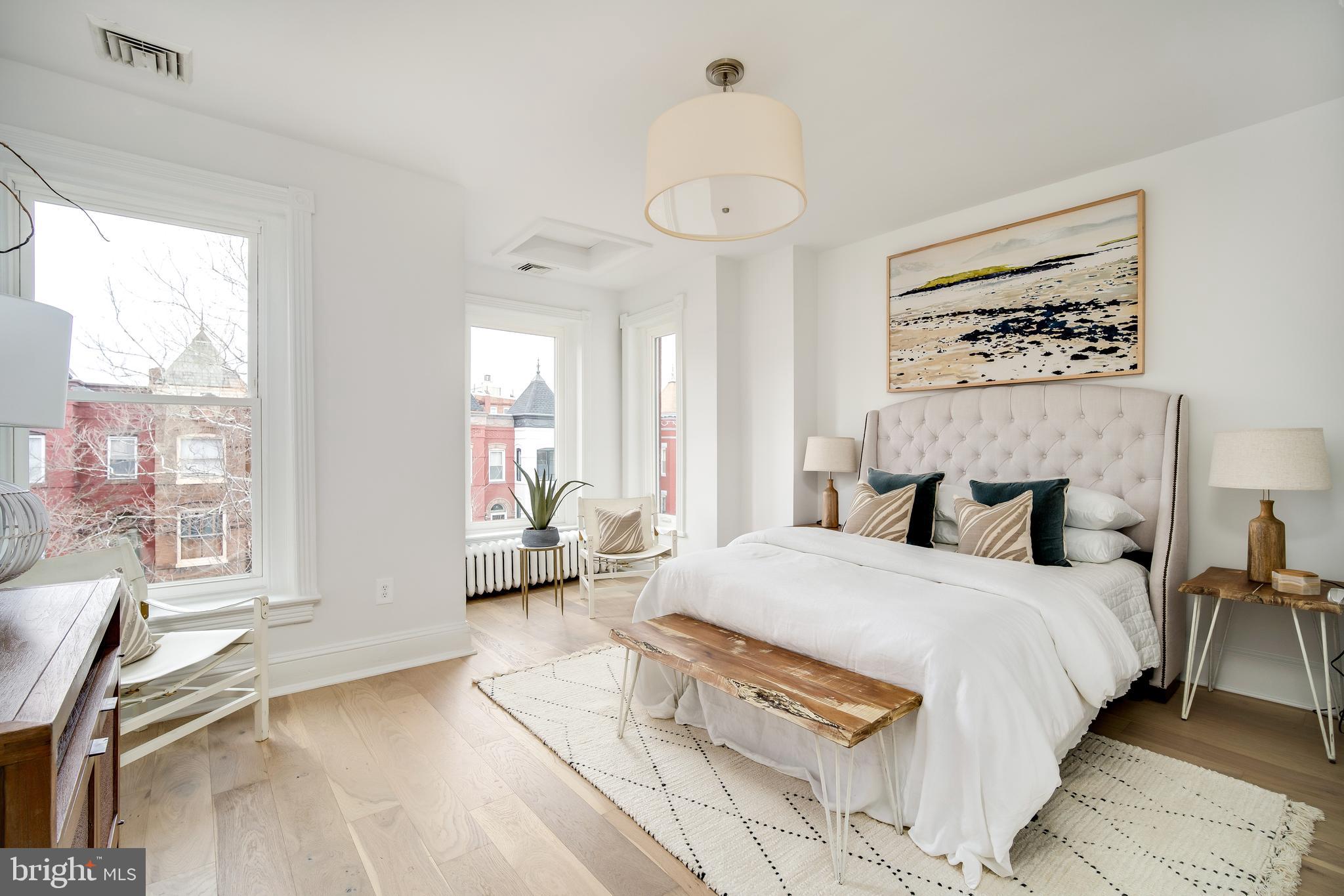 39 S Street Northwest Washington, DC 20001 - Photo 20 of 54 Stunning South-Facing Primary Bedroom w Bayfront