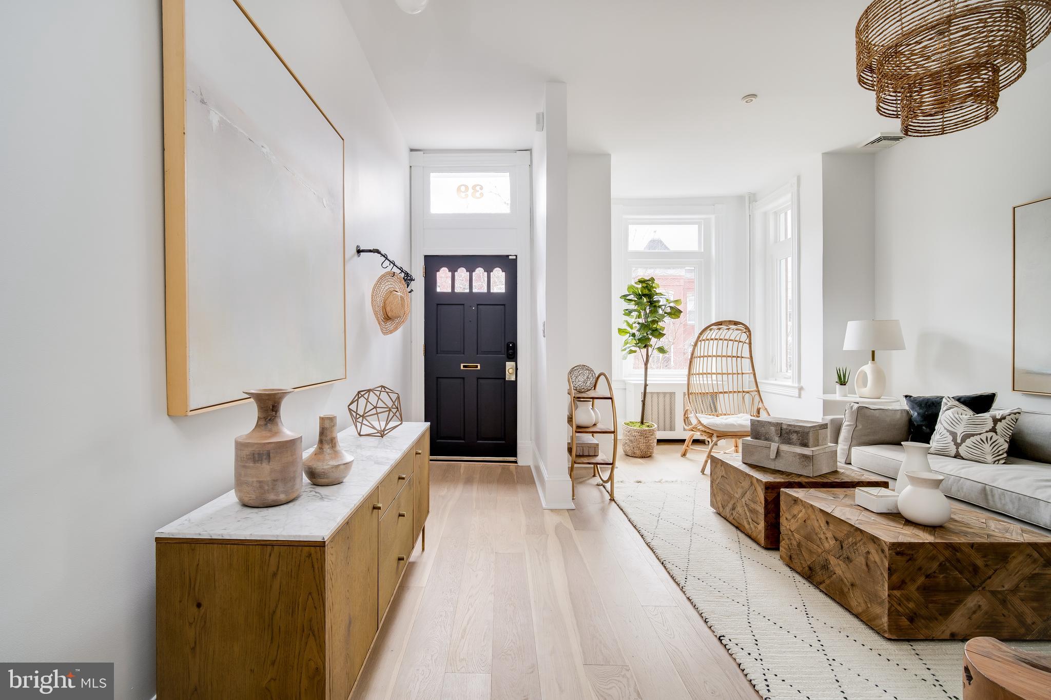 39 S Street Northwest Washington, DC 20001 - Photo 2 of 54 Inviting Entry Foyer w Transom