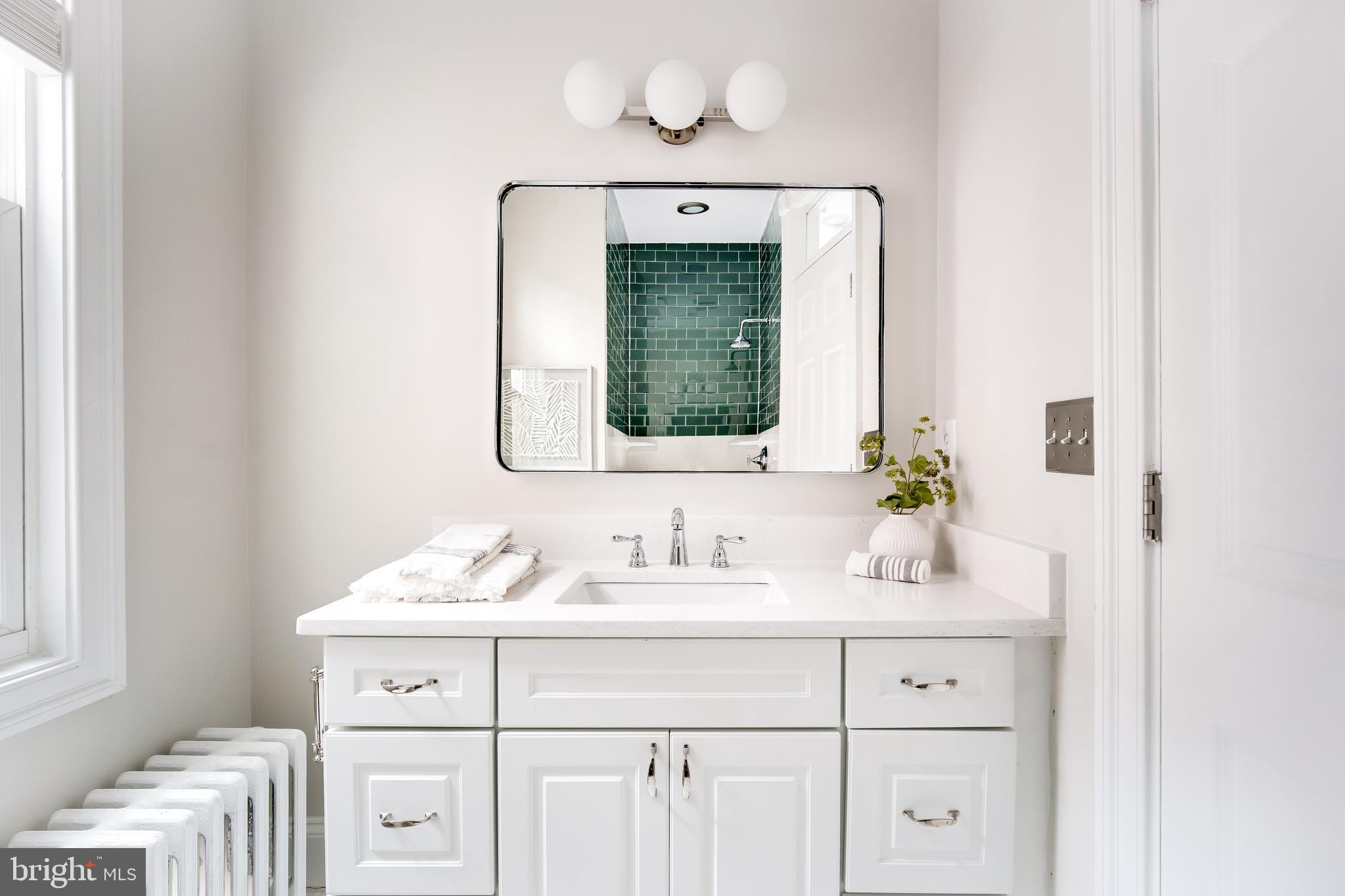 39 S Street Northwest Washington, DC 20001 - Photo 34 of 54 Hall Bath w Large Vanity & RH Mirror