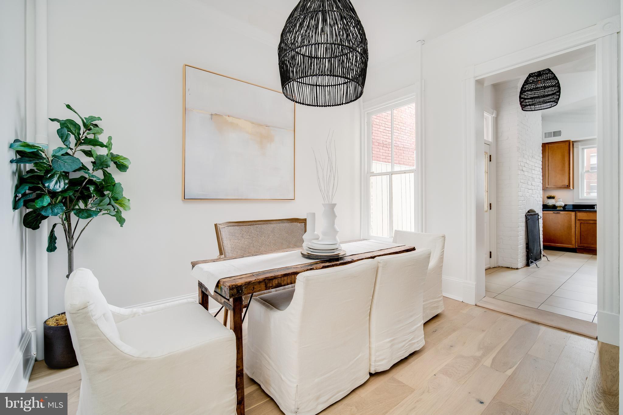 39 S Street Northwest Washington, DC 20001 - Photo 10 of 54 Dining Room w Oversized Window