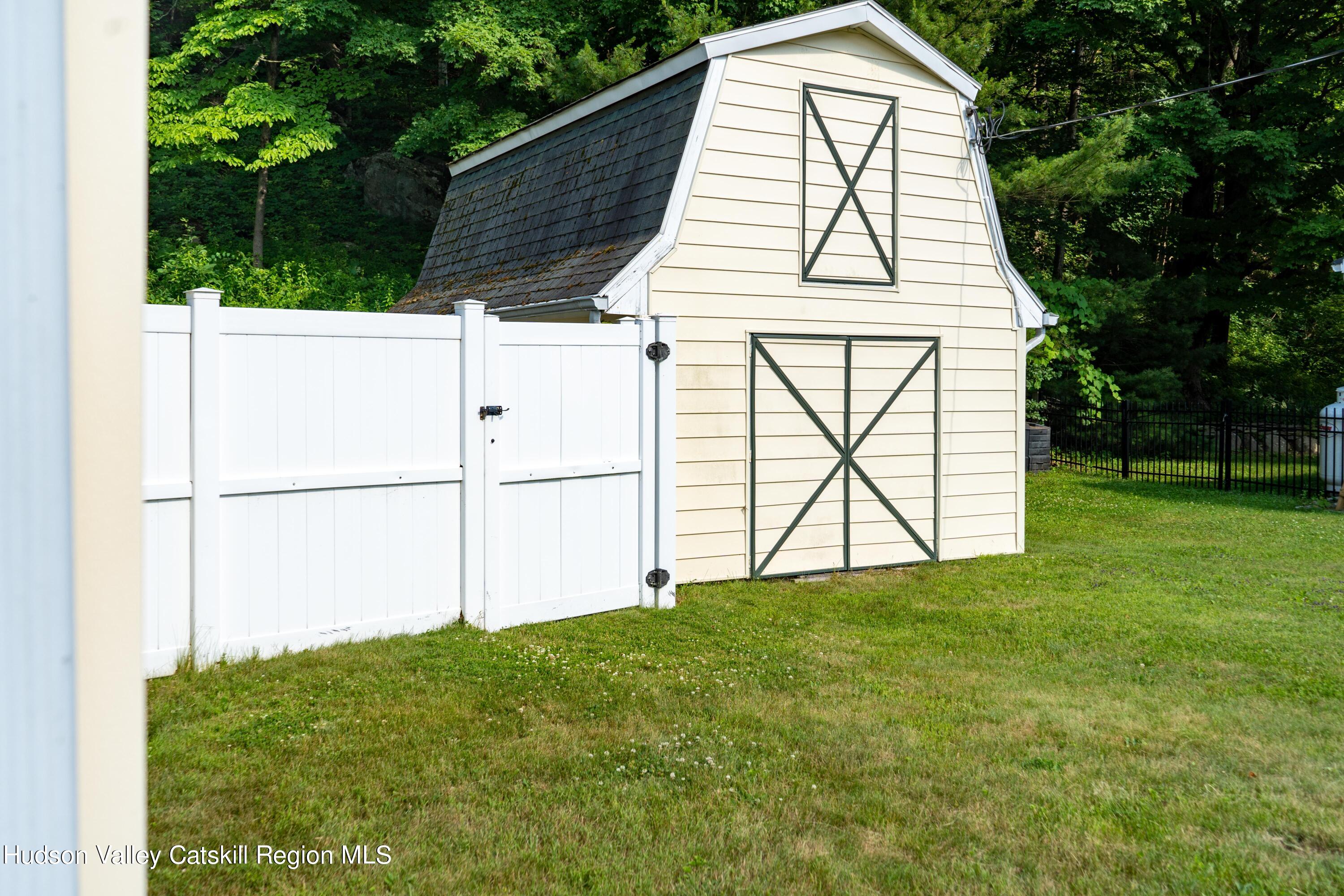 24 Circle Drive Hyde Park, NY 12538 - Photo 27 of 40 DSC00961