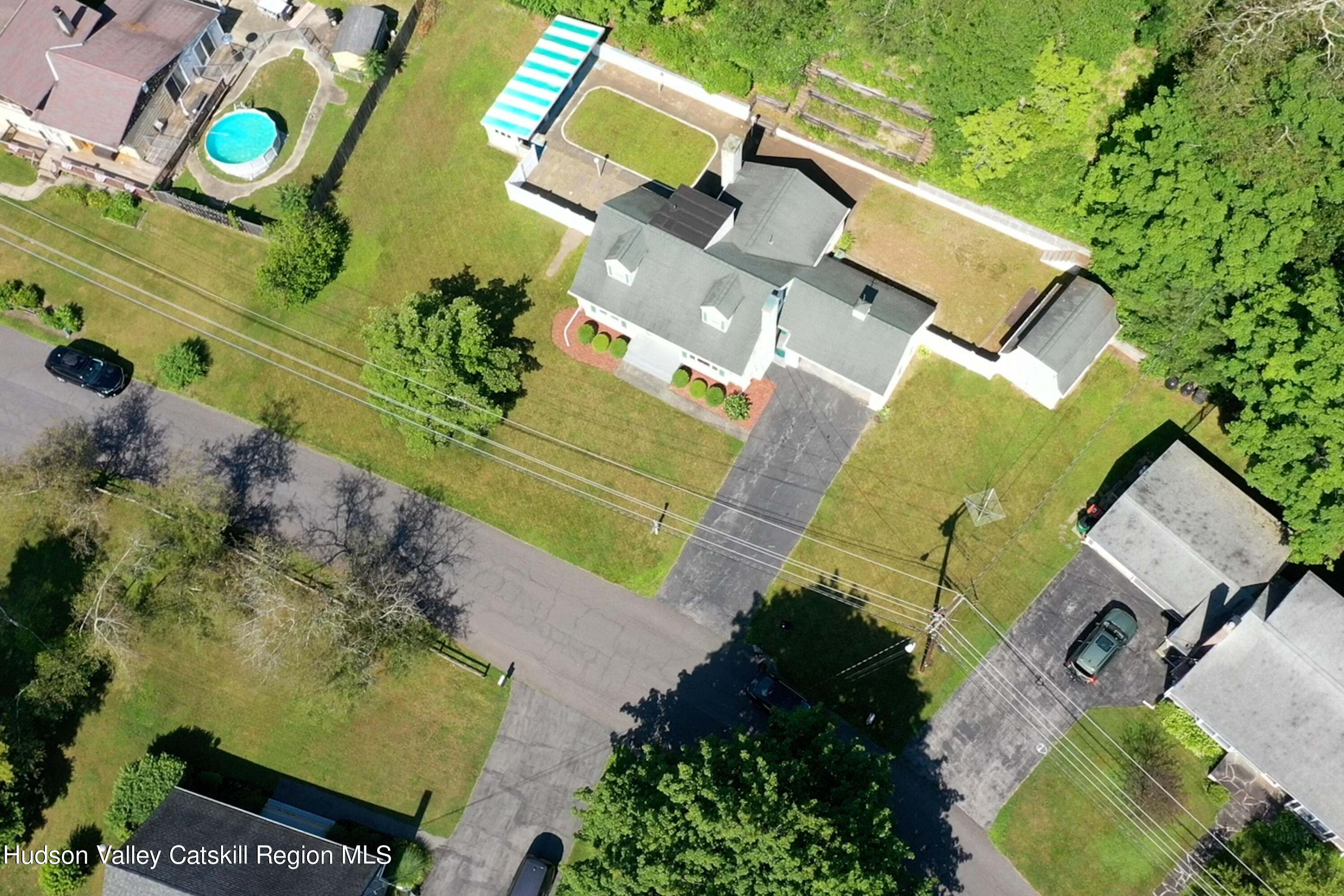 24 Circle Drive Hyde Park, NY 12538 - Photo 29 of 40 3