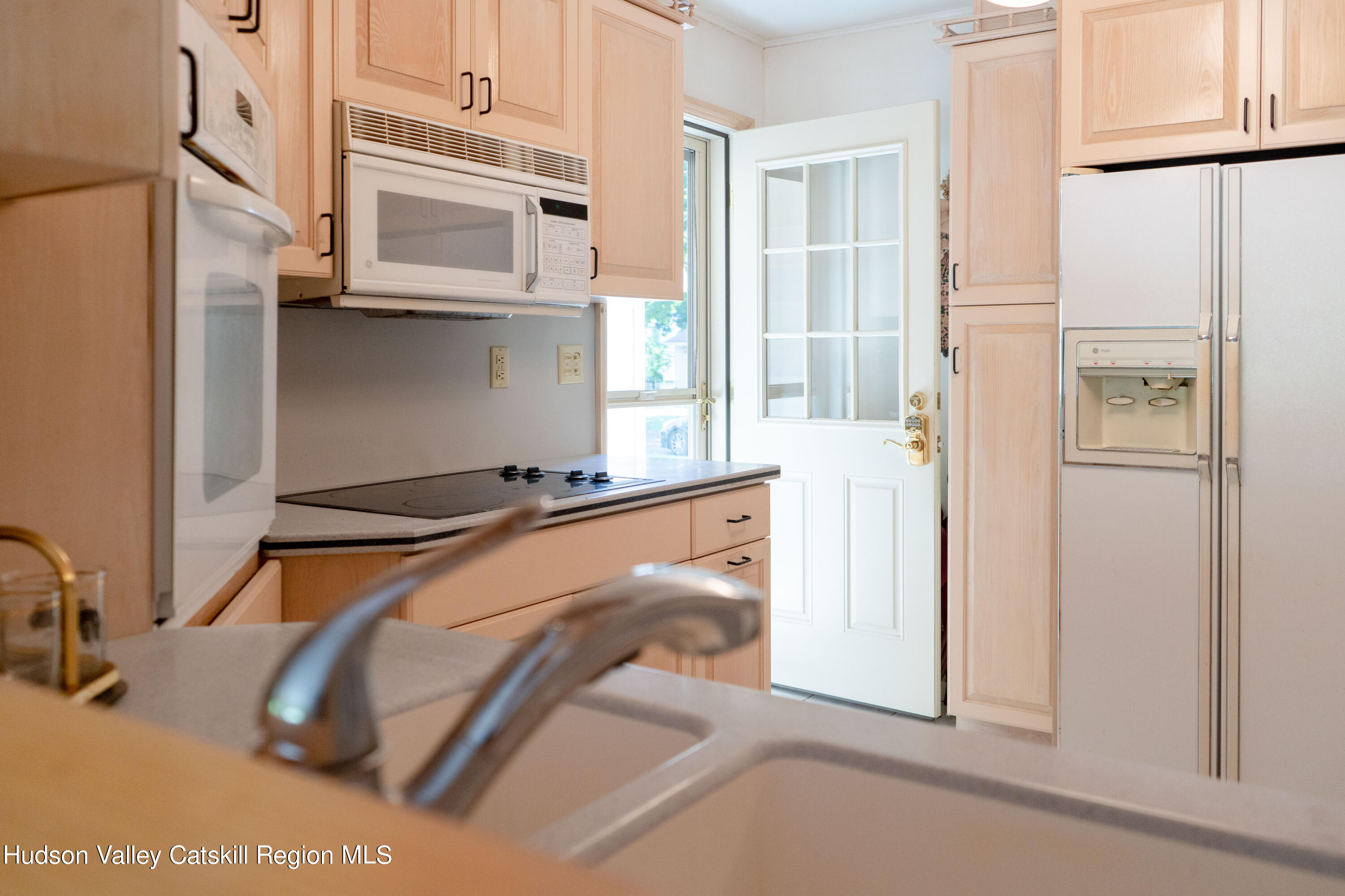 24 Circle Drive Hyde Park, NY 12538 - Photo 9 of 40 DSC00865