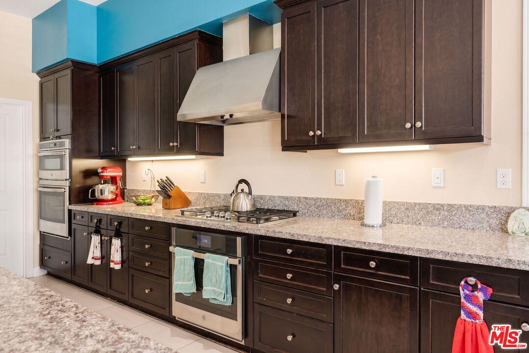 13447 Gold Medal Court Riverside, CA 92503 - Photo 13 of 75