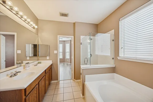 $1,995 | 9223 Carlin Bend Lane, Houston, TX 77095