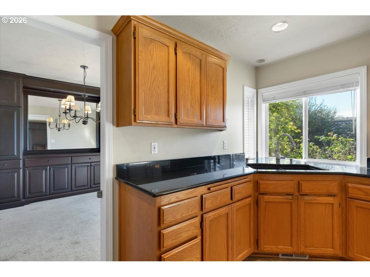 1116 Morse Lane Southwest Albany, OR 97321 - Photo 16 of 44
