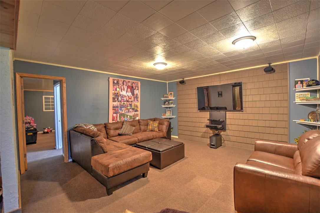 2204 East 1800 North Road Moweaqua, IL 62550 - Photo 19 of 48