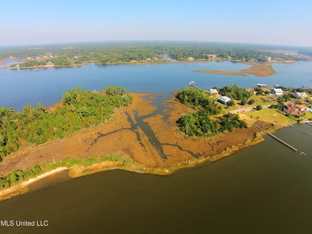 $1,550,000 | Lovers Lane, Ocean Springs, MS 39564