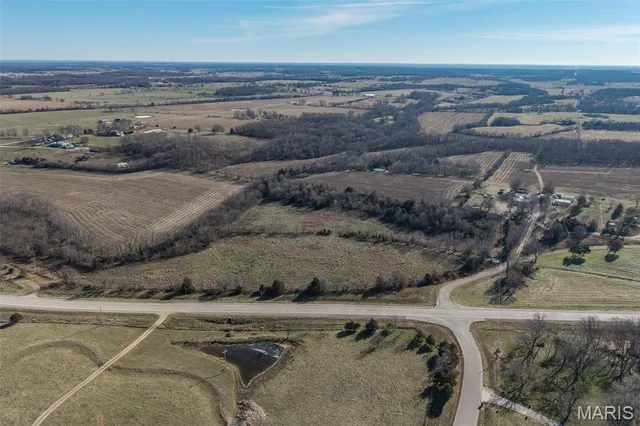 $249,900 | O O Mo-32, Lebanon, MO 65536