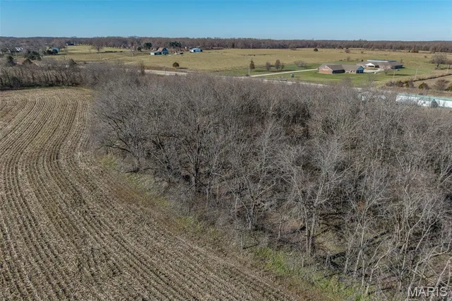 $249,900 | O O Mo-32, Lebanon, MO 65536