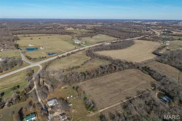 $249,900 | O O Mo-32, Lebanon, MO 65536
