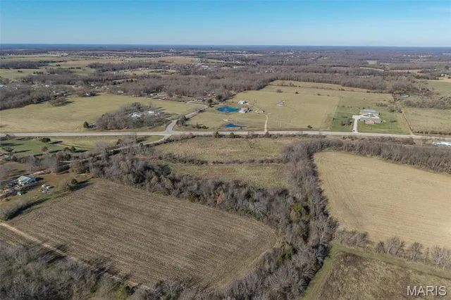 $249,900 | O O Mo-32, Lebanon, MO 65536