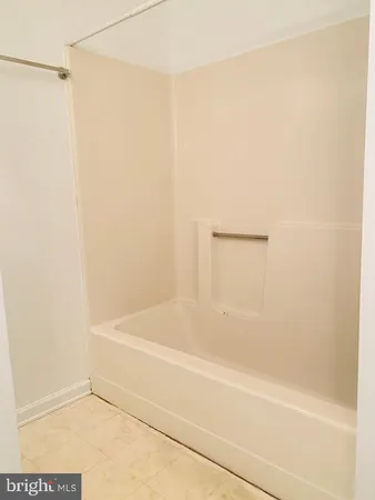 $1,600 | 200 Chesterfield Lane, Unit 302, Stafford, VA 22556