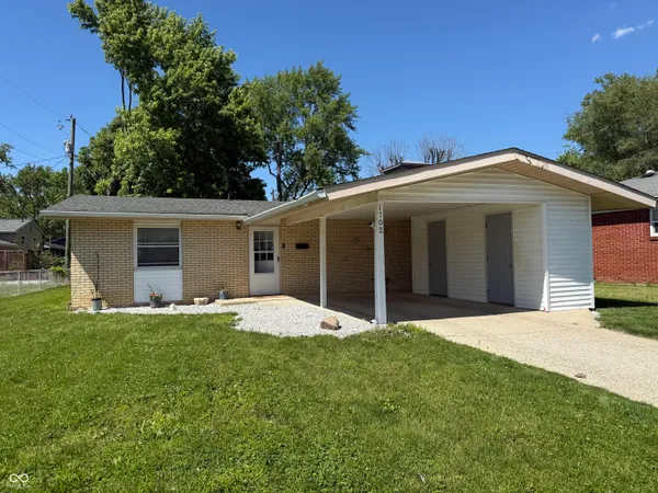 $225,000 | 1702 Beechwood Drive, Plainfield, IN 46168
