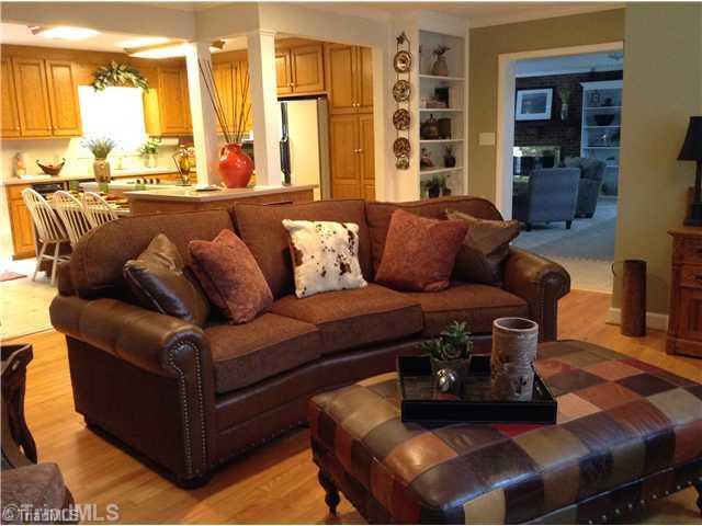 3220 Wide Country Road Pfafftown, NC 27040 - Photo 8 of 16 Den/Family/Great Room. Another view of open great room.