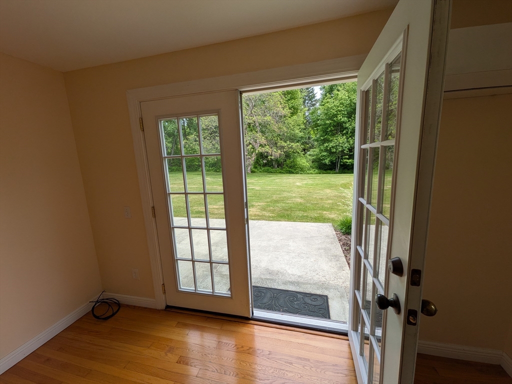 5 Hollow Road Wilbraham, MA 01095 - Photo 8 of 35