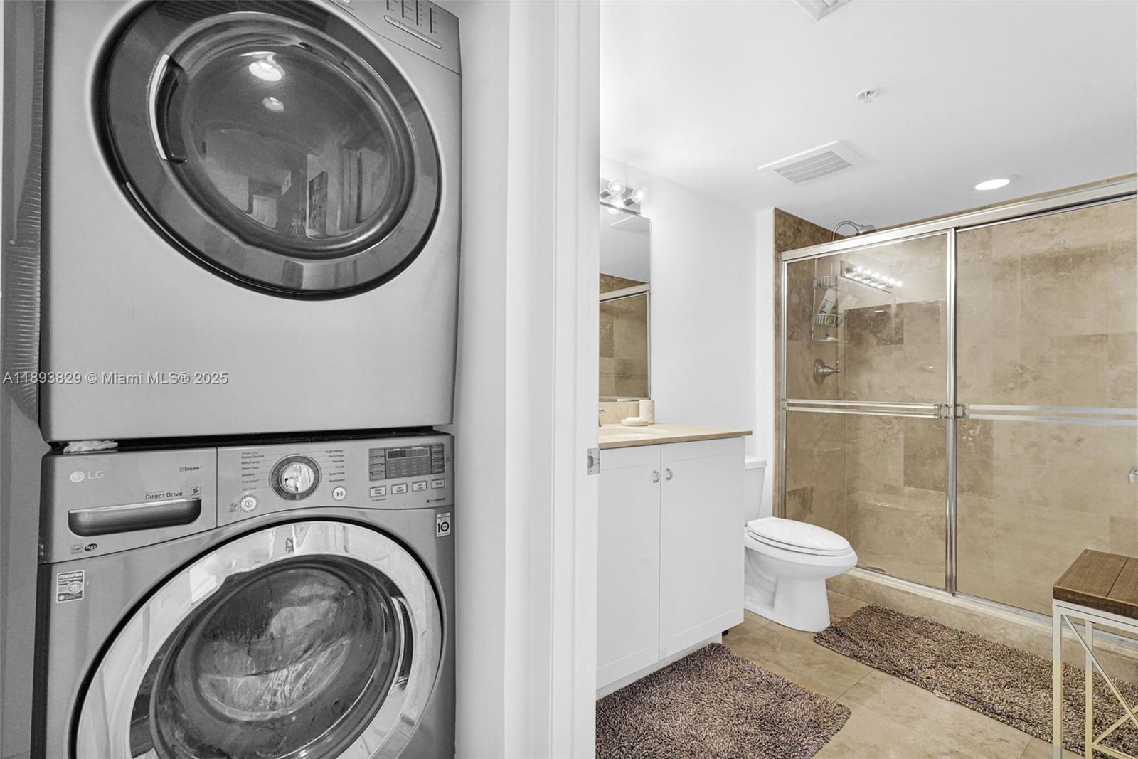 3232 Southwest 22nd Terrace, Unit 1703 Miami, FL 33145 - Photo 37 of 70