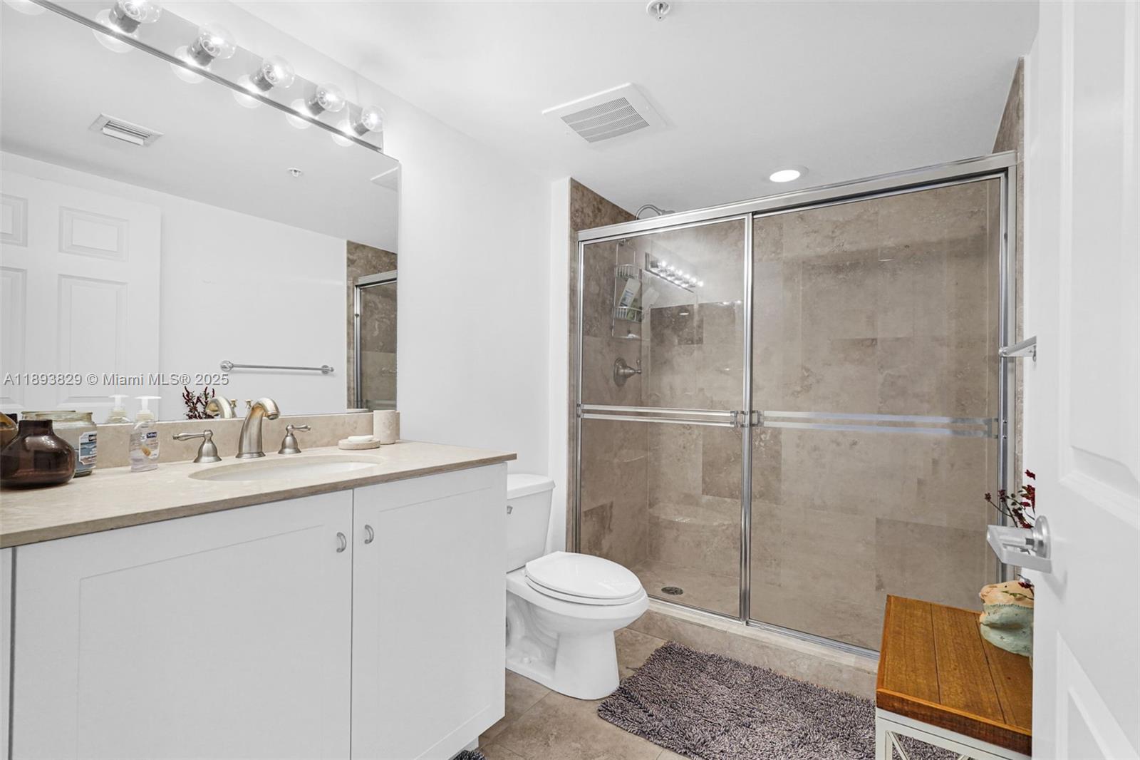 3232 Southwest 22nd Terrace, Unit 1703 Miami, FL 33145 - Photo 38 of 70