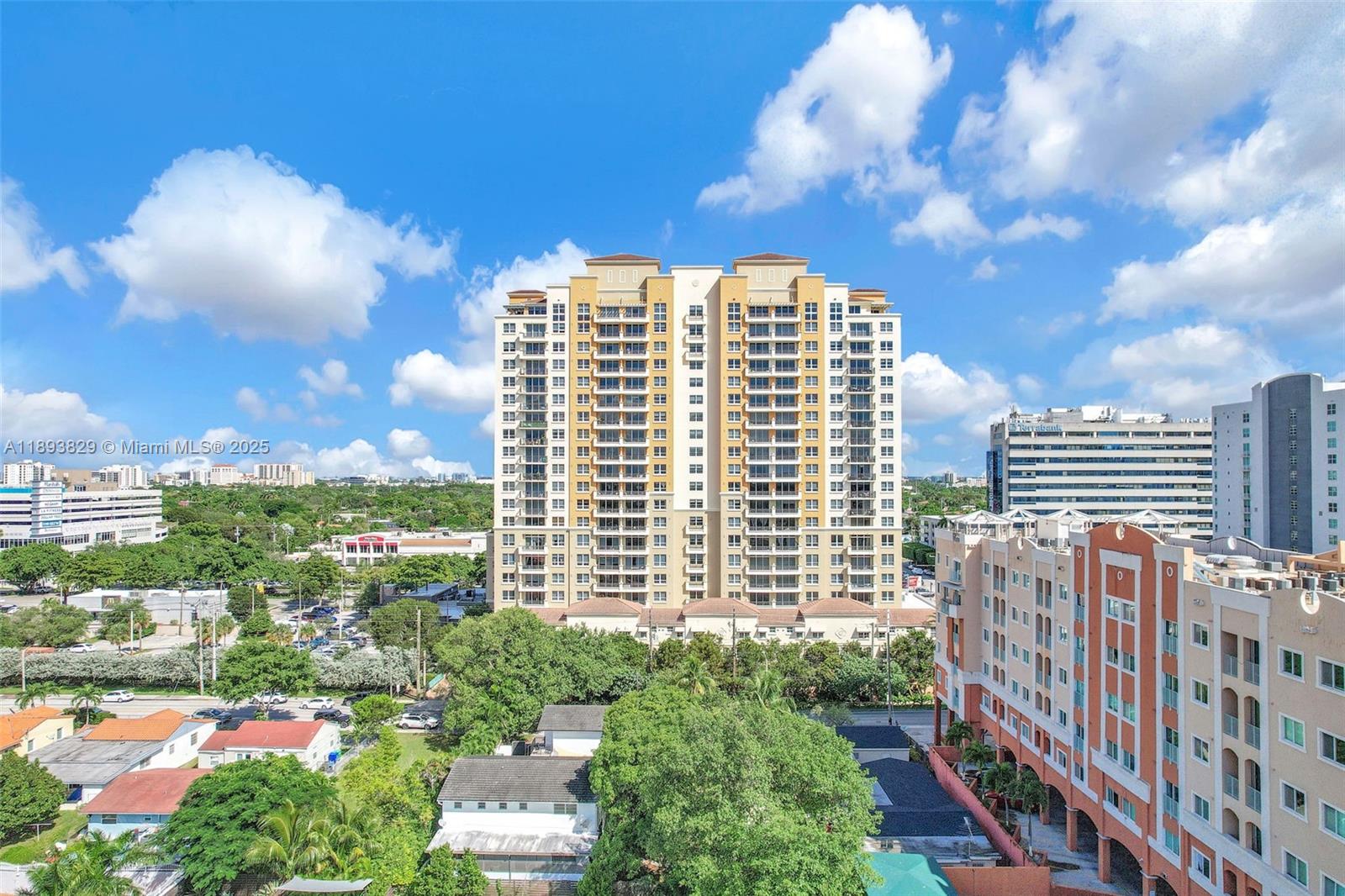 3232 Southwest 22nd Terrace, Unit 1703 Miami, FL 33145 - Photo 46 of 70