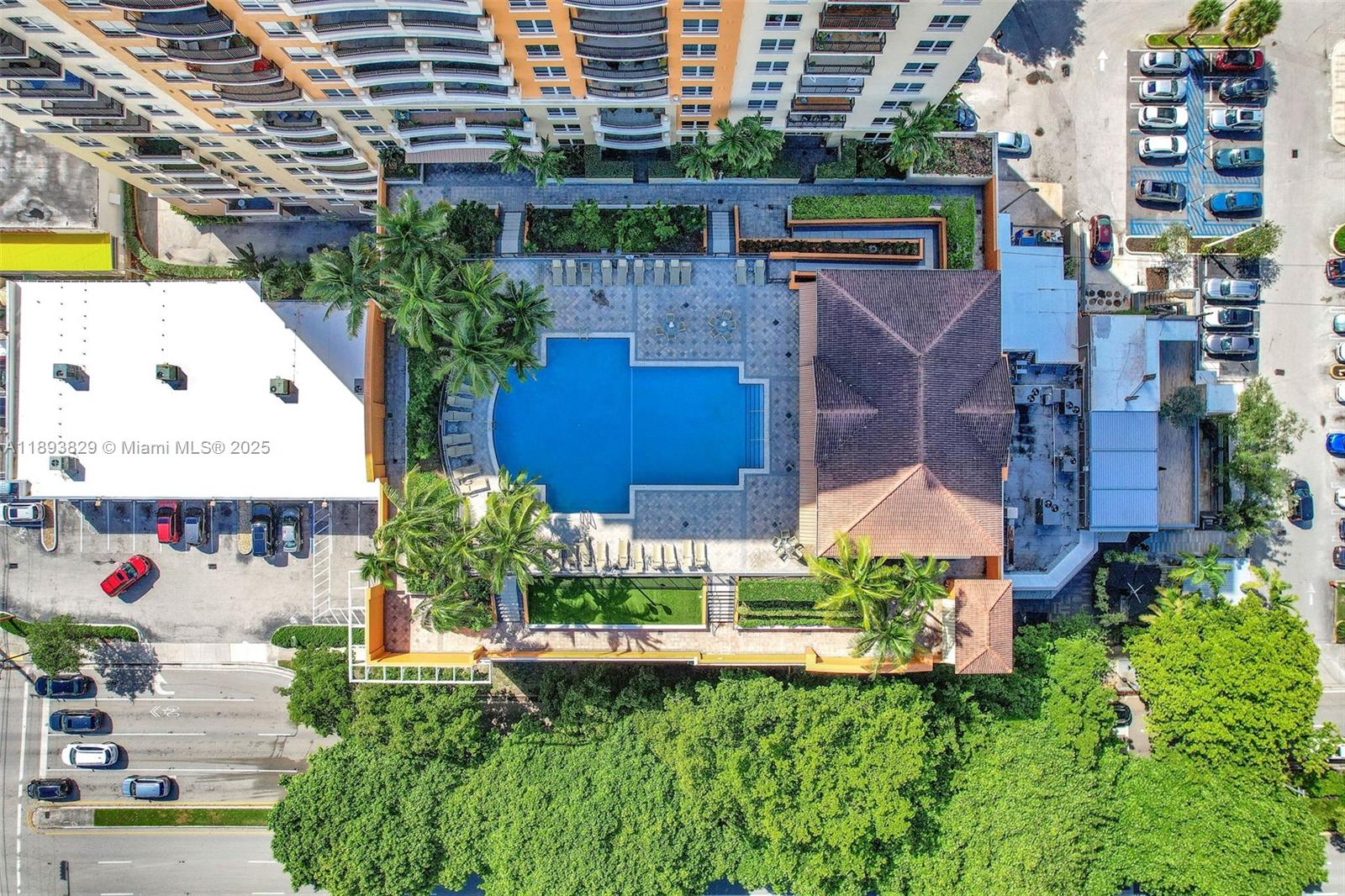 3232 Southwest 22nd Terrace, Unit 1703 Miami, FL 33145 - Photo 55 of 70