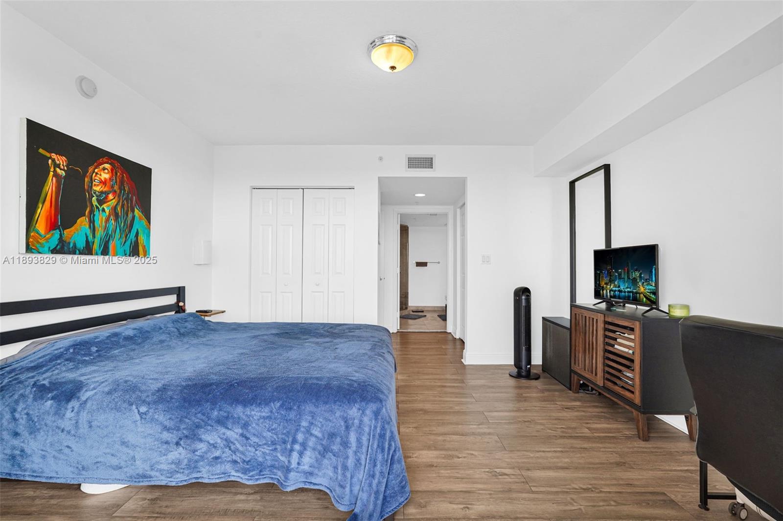 3232 Southwest 22nd Terrace, Unit 1703 Miami, FL 33145 - Photo 7 of 70