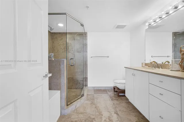 $484,999 | 3232 Southwest 22nd Terrace, Unit 1703, Miami, FL 33145