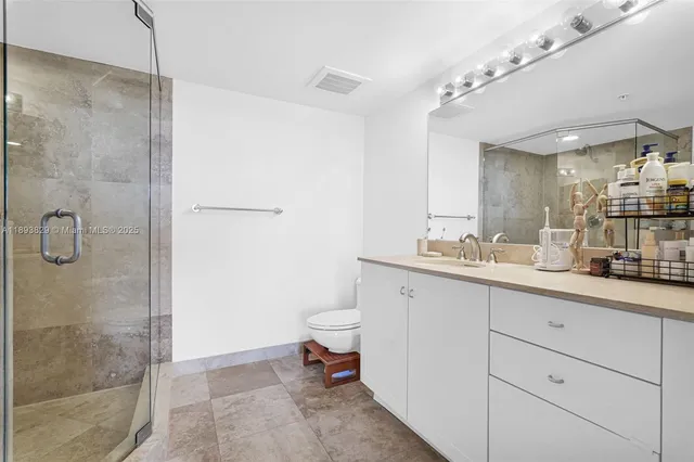 $484,999 | 3232 Southwest 22nd Terrace, Unit 1703, Miami, FL 33145