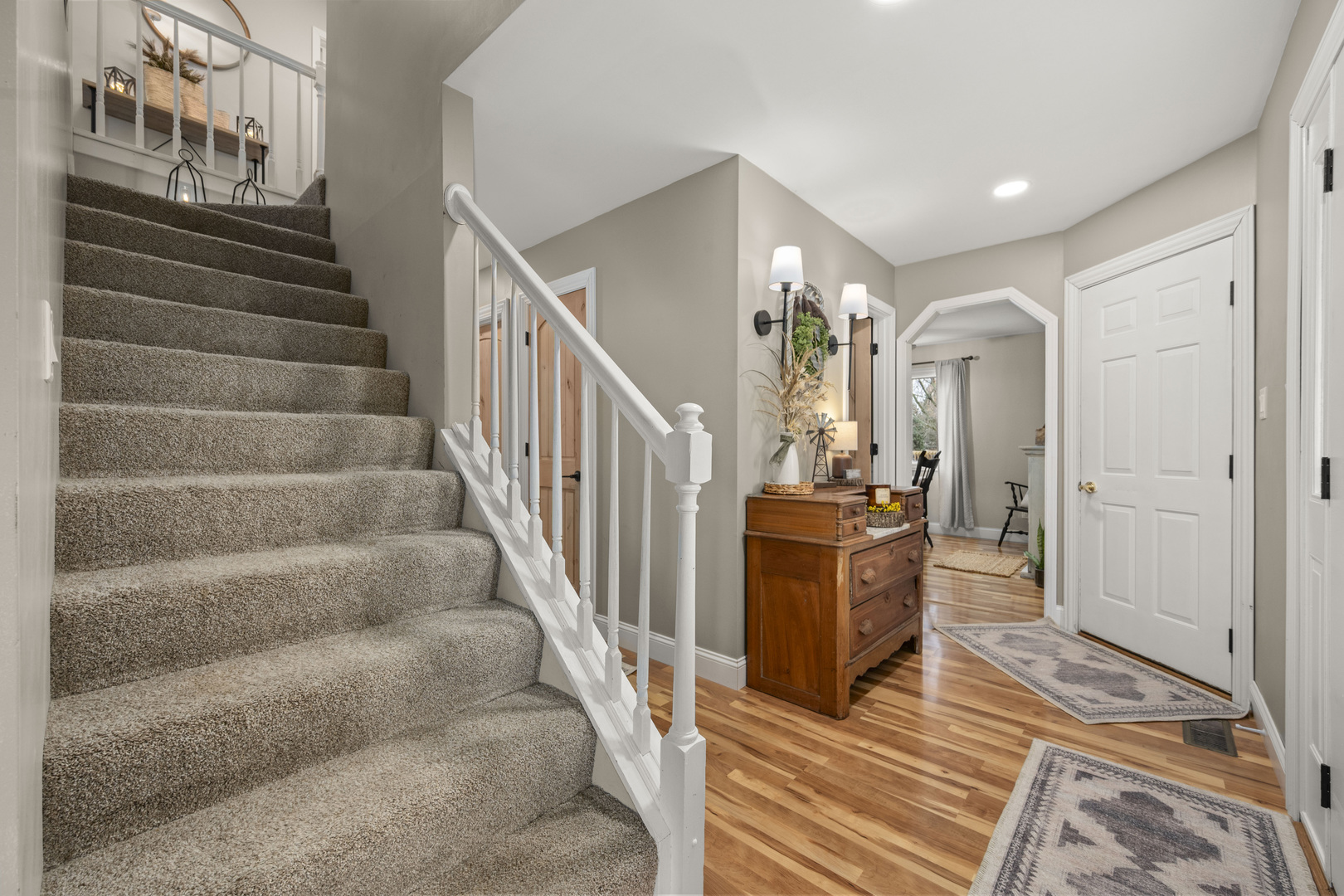 932 Foxpointe Drive Sycamore, IL 60178 - Photo 17 of 52 a view of entryway and hall with wooden floor