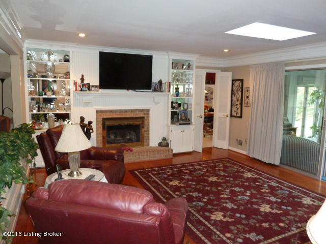 7523 Rockingham Road Prospect, KY 40059 - Photo 10 of 30 Family Room - main level