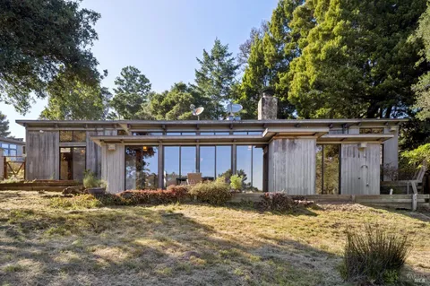 $1,725,000 | 95 Via De La Vista, Inverness, CA 94937